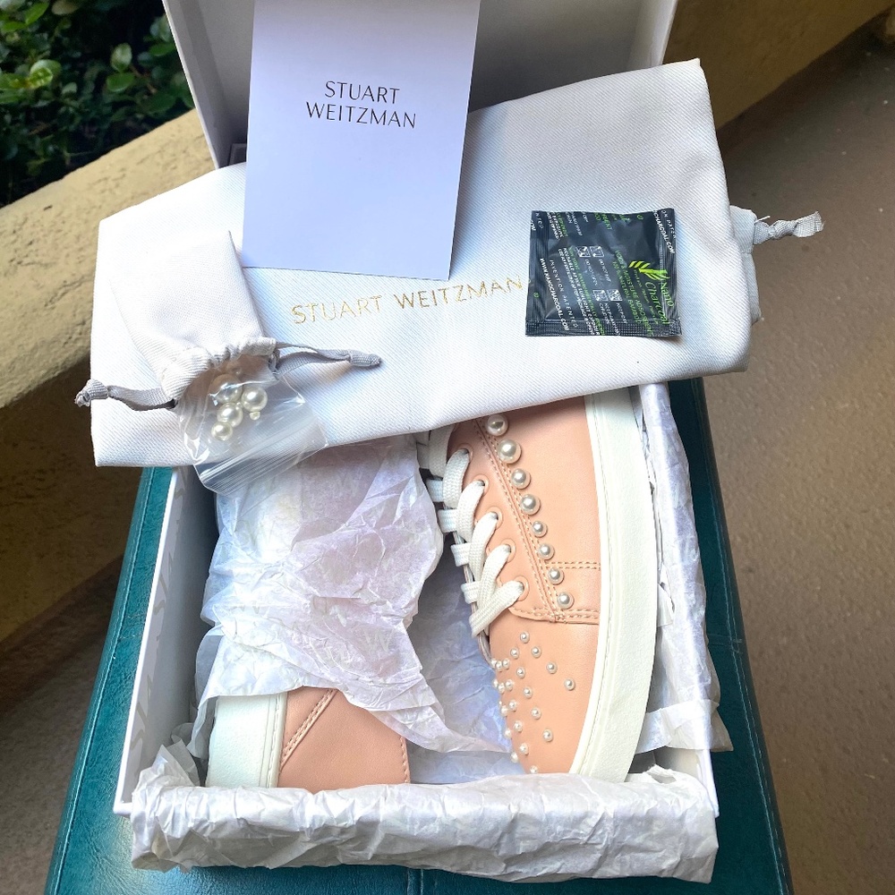 STUART WEITZMAN GOLDIE CONVERTIBLE LEATHER PEARL STUDDED SNEAKERS - BNWB - 7.5